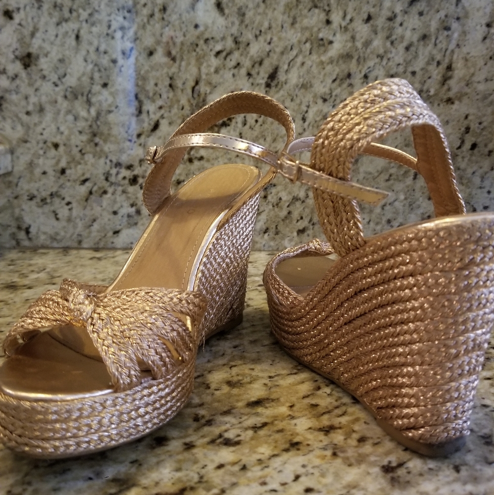 Shoes - Picture 2 of 3